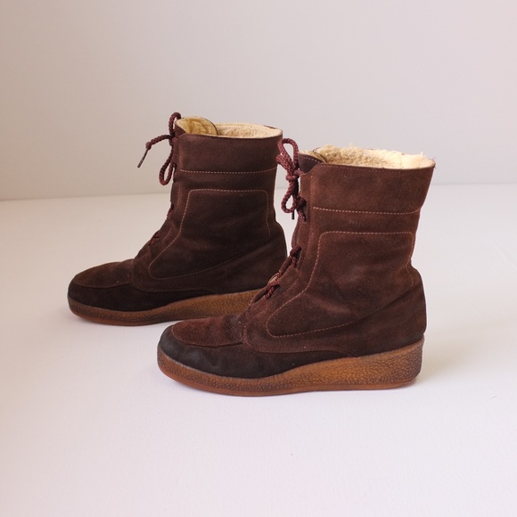 vintage brown suede boots | vtg 1960s brown boots - Picture 4 of 16